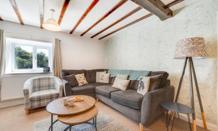 4 Bed in Welshpool 3