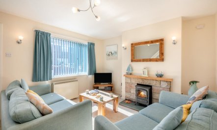 2 Bed in Seahouses