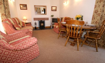 2 Bed in Nr Brampton 3