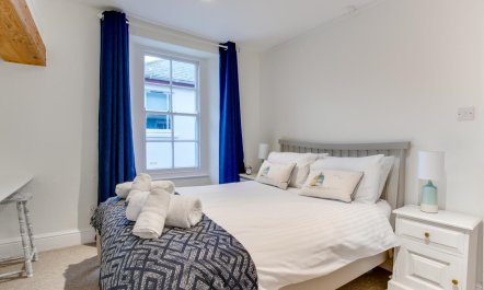 3 Bed in Dartmouth 9