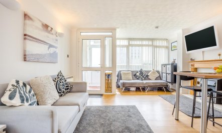 1 Bed in West Bay