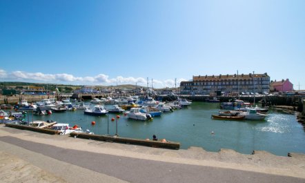 1 Bed in West Bay 2