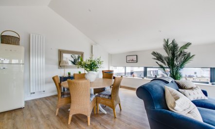 2 Bed in Woodbridge 6