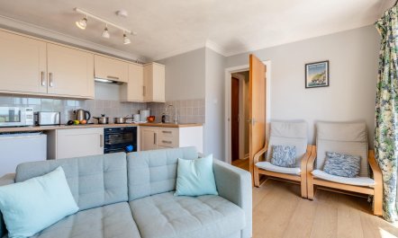 2 Bed in Swanage 2