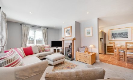 3 Bed in Seahouses 1