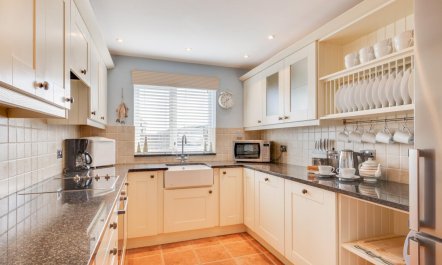 3 Bed in Seahouses 3