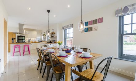 4 Bed in Mundesley 2