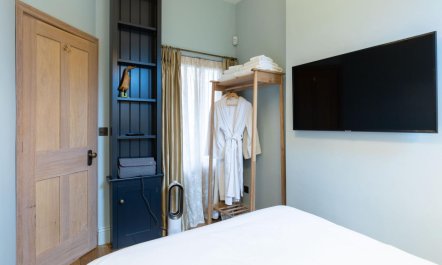 1 Bed in Southwold 8