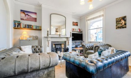 3 Bed in Swanage