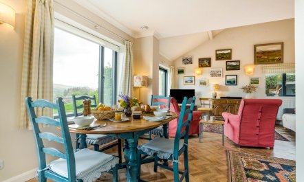 2 Bed in Carlton 8