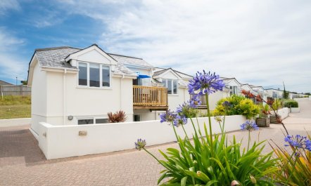 2 Bed in Newquay 1
