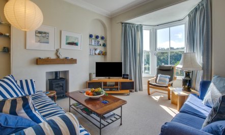 3 Bed in St. Levan 2