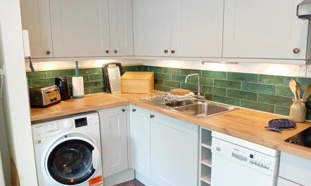 2 Bed in St. Levan 3