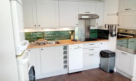 2 Bed in St. Levan 7