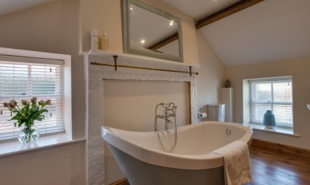 2 Bed in Whitby 3