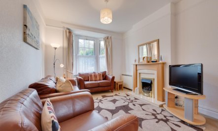 3 Bed in Sidmouth 2