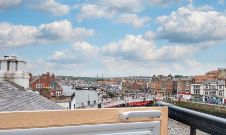 1 Bed in Whitby 2