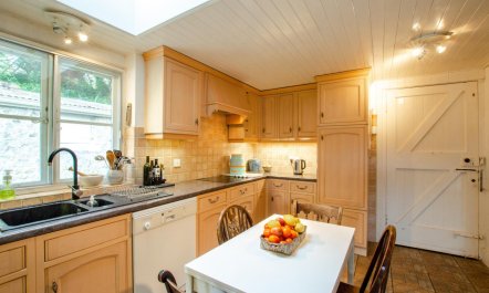 6 Bed in Branscombe 6