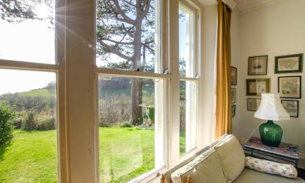 6 Bed in Branscombe 3