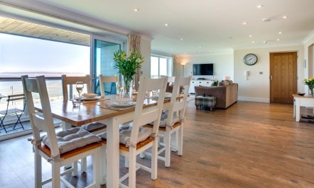 2 Bed in Westward Ho! 2