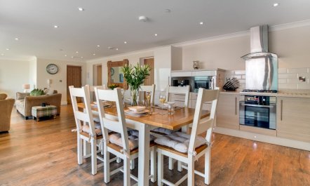 2 Bed in Westward Ho! 8