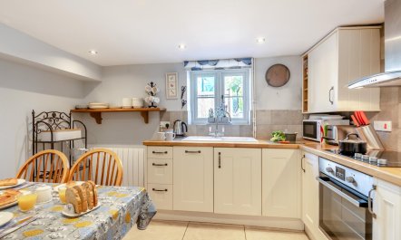 2 Bed in Bodham 7