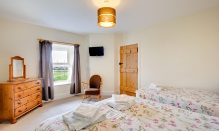 2 Bed in Barmouth 9