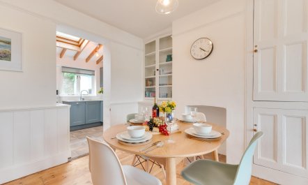 2 Bed in Dartmouth 8