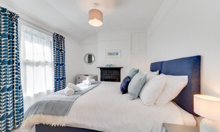 2 Bed in Dartmouth 7