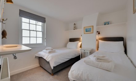 2 Bed in Southwold 6