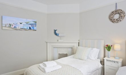 2 Bed in Southwold 8
