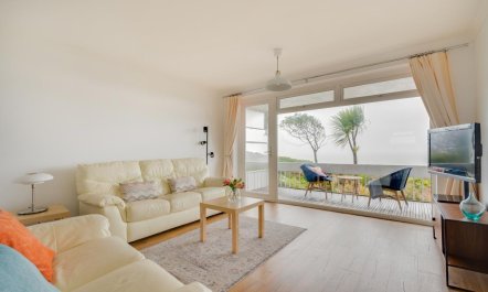 1 Bed in Langland 9