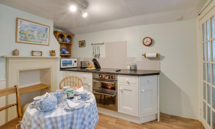 2 Bed in Long Melford 4