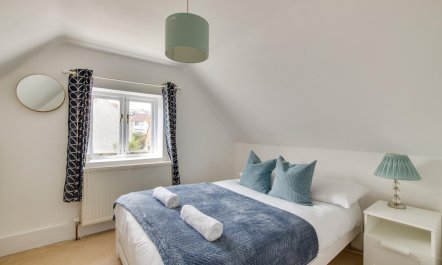 4 Bed in Rottingdean 7