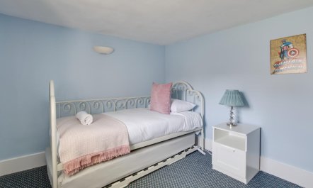 4 Bed in Rottingdean 9