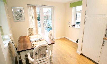 1 Bed in Bishopston 3