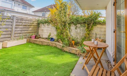 1 Bed in Bishopston 8