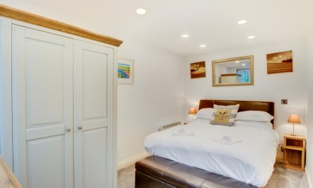 1 Bed in Limeslade 4