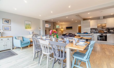 4 Bed in Reydon 7