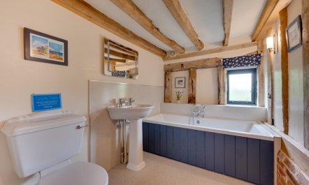 4 Bed in Wattisham 8