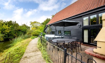 4 Bed in Wattisham 4