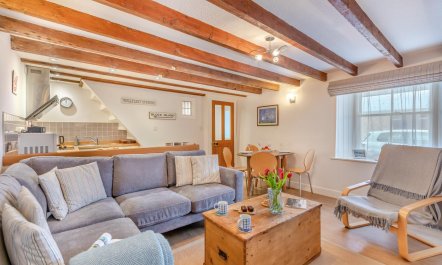 2 Bed in Seahouses 1