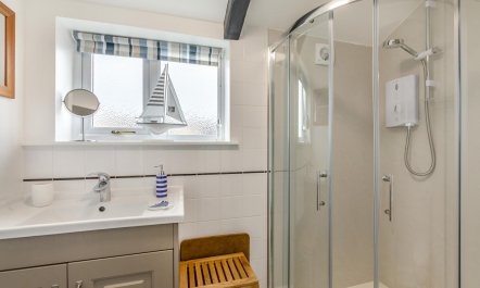 2 Bed in Seahouses 9