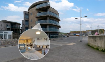 2 Bed in West Bay 1