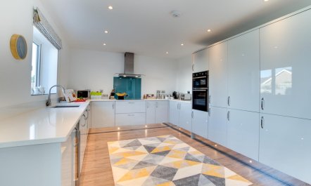 3 Bed in Westward Ho 4