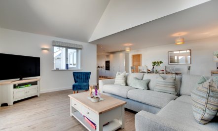 3 Bed in Westward Ho 2