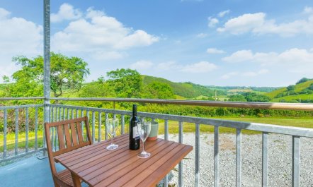 1 Bed in Lower Chapel 8