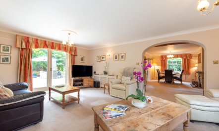 3 Bed in Cross In Hand 4