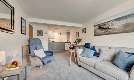 1 Bed in West Looe 3