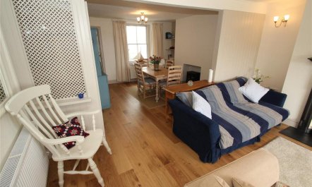 2 Bed in Mumbles 6